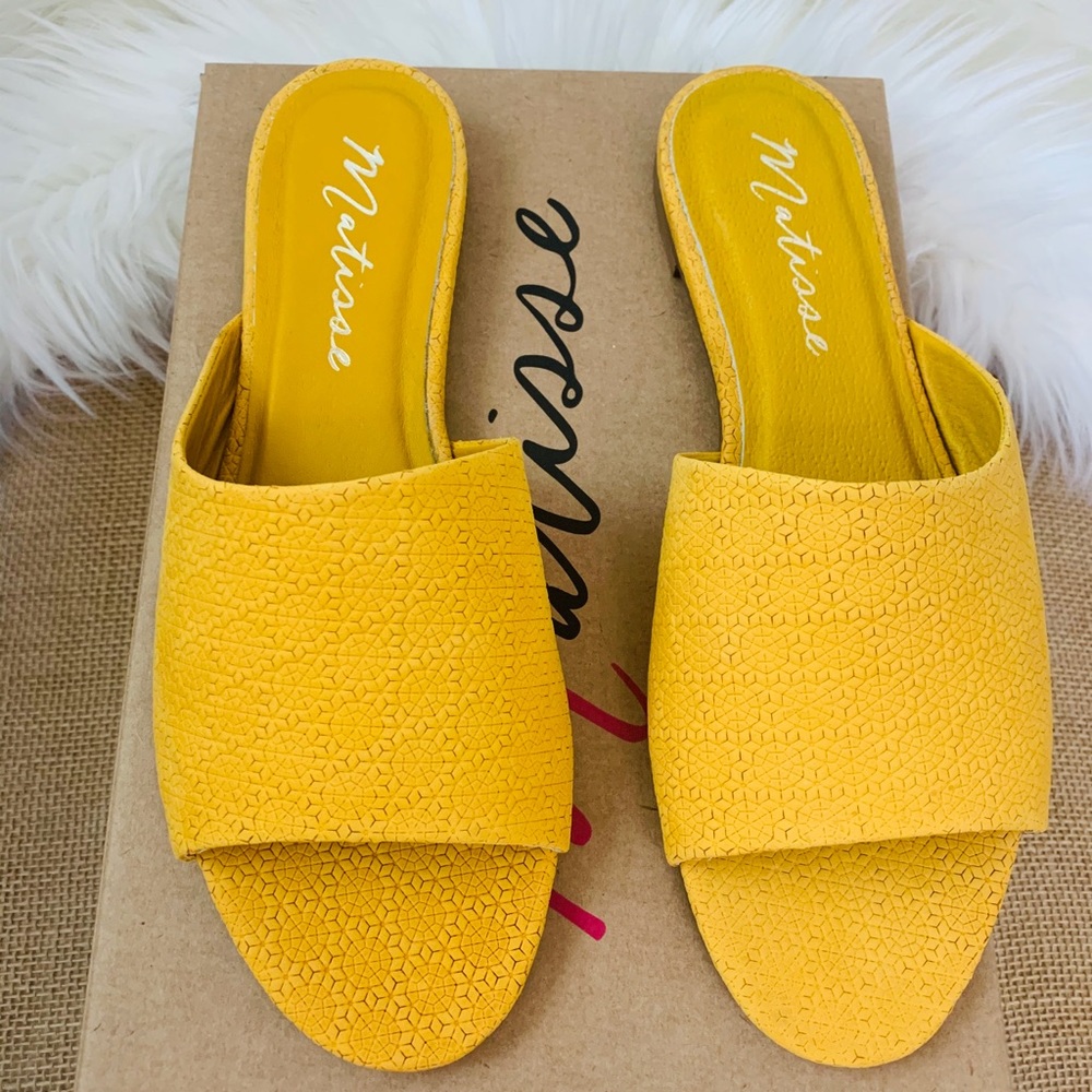 Matisse Lira Sandal, New In Box, Mango Yellow